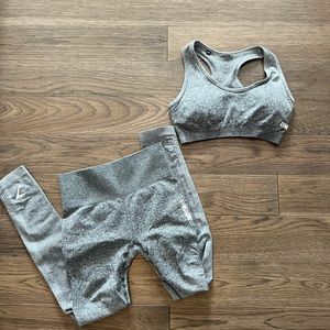 Grey gymshark set